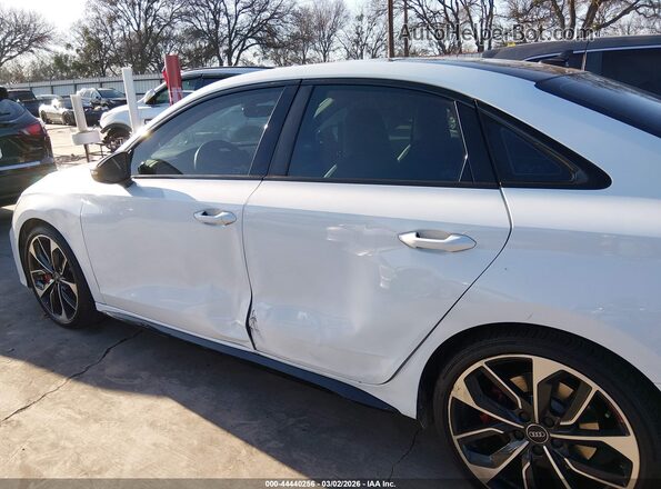 WAUH3DGY2NA003753 2022 AUDI S3 Белый 