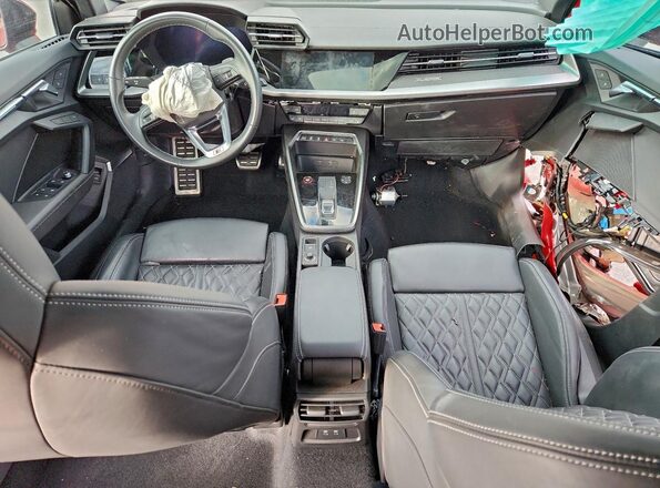 WAUH3DGY9NA004012 2022 AUDI S3 Красный Вид панели приборов