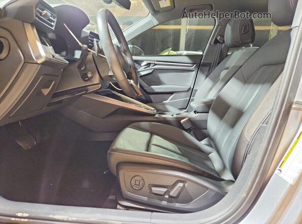 WAUHUDGY3NA099678 2022 AUDI OTHER Silver წინა სალონის ხედი