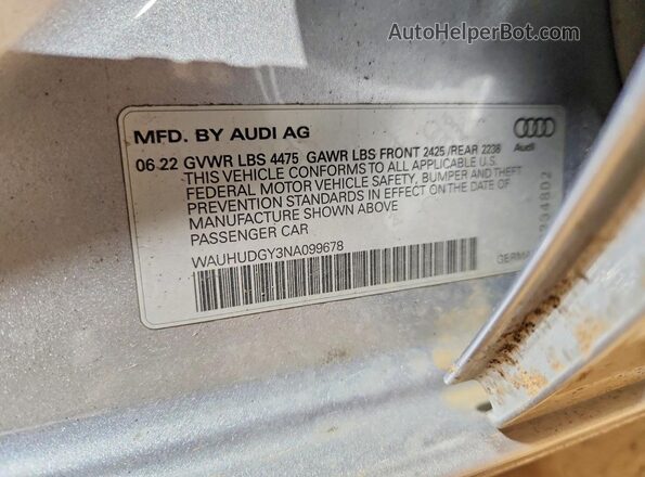 WAUHUDGY3NA099678 2022 AUDI OTHER Silver ძრავის განყოფილების ხედი
