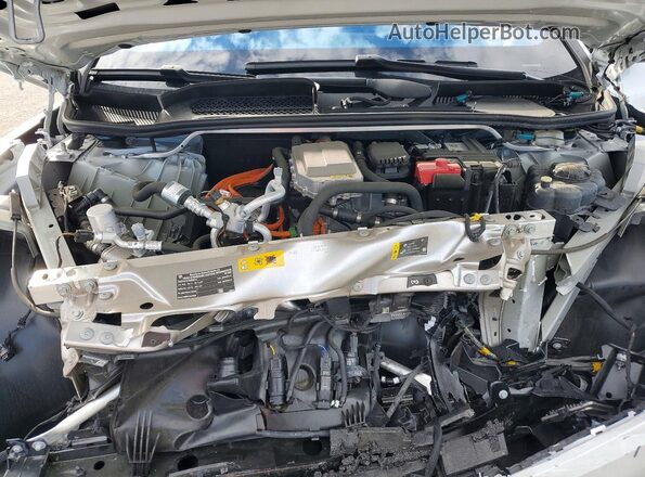 WB523CF00SCU13607 2025 BMW IX White Engine compartment view