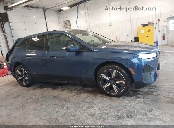WB523CF02SCU47905 2025 BMW IX Blue Widok wnętrza z tyłu