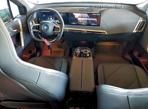 WB523CF05RCP95420 2024 BMW IX Black Առջևի վահանակի տեսք