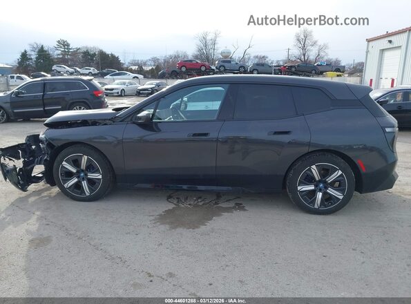 WB523CF07NCK73589 2022 BMW IX Серый Панорамный вид салона 360°