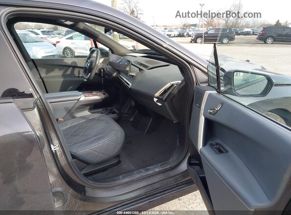 WB523CF07NCK73589 2022 BMW IX Серый Вид салона спереди