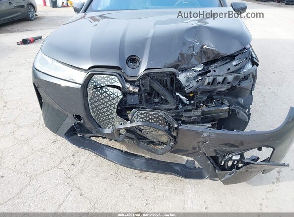 WB523CF07NCK73589 2022 BMW IX Серый Вид спереди