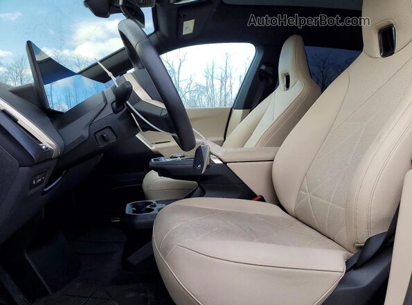WB523CF07RCP98884 2024 BMW IX Black Front interior view