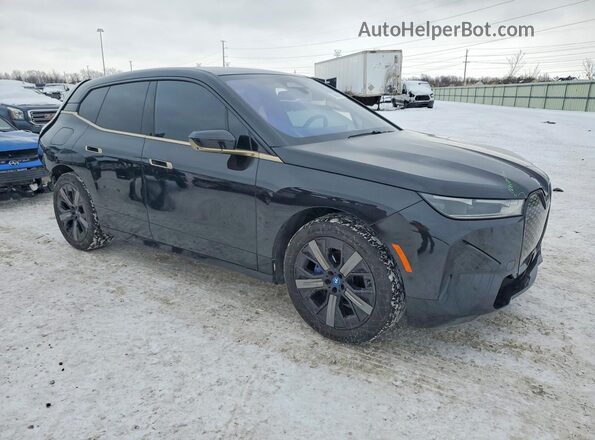 WB523CF08RCR16702 2024 BMW IX Black Front right
