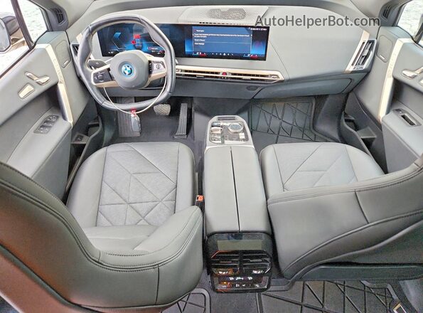 WB523CF0XRCN06144 2024 BMW IX Black Widok deski rozdzielczej