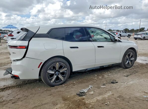 WB543CF00TCV95299 2026 BMW IX White Задня права чверть