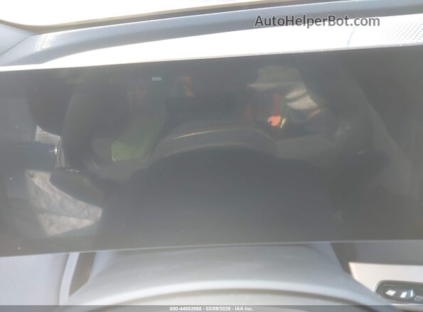 WB543CF09TCV01873 2026 BMW IX Black Vista de los asientos traseros