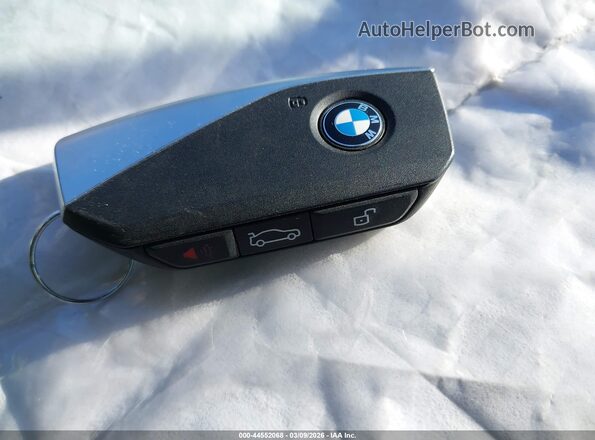 WB543CF09TCV01873 2026 BMW IX Black Vista del salpicadero