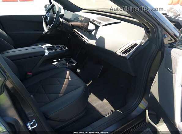 WB553CF08TCV17843 2026 BMW IX Gray Vista interior delantera