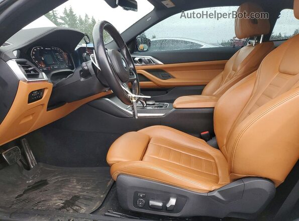 WBA13AR08MCF99142 2021 BMW M4 White Front interior view