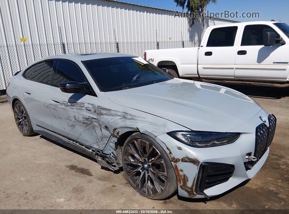 WBA13AW00NFM54517 2022 BMW OTHER Gray Vista frontal