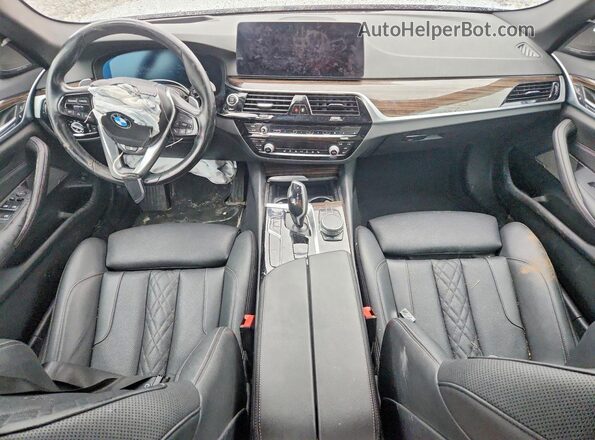 WBA13BJ07MWX01933 2021 BMW 5 SERIES Silver Dashboard view
