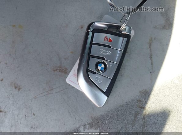 WBA13BK03MCH17551 2021 BMW 7 SERIES Beige Widok deski rozdzielczej