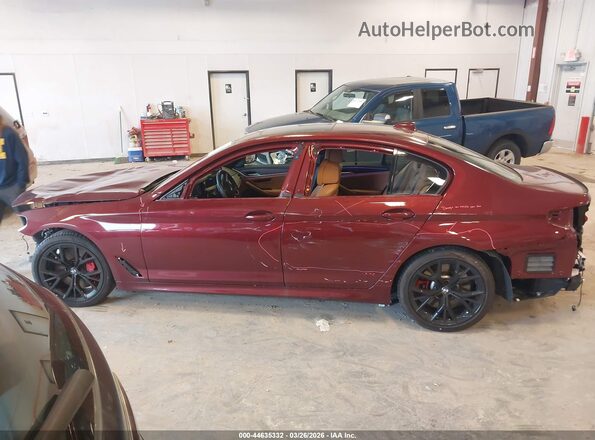 WBA13BK09PCN34382 2023 BMW M5 Red Панорамний вид салону 360°