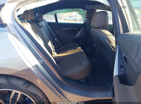 WBA13FK09SCU34654 2025 BMW 5 SERIES Silver Вид наклейки з VIN-кодом