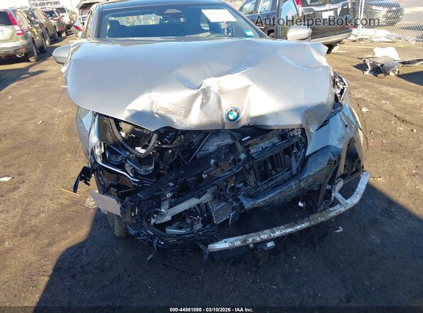 WBA13FK09SCU34654 2025 BMW 5 SERIES Silver Вид спереду