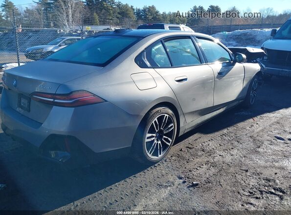 WBA13FK09SCU34654 2025 BMW 5 SERIES Silver Задня права чверть
