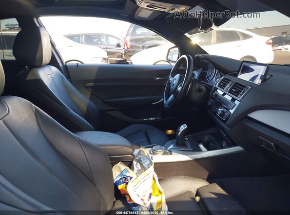 WBA1J7C50GV360526 2016 BMW M2 White Vista interior delantera