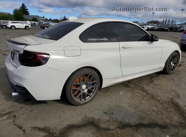 WBA1J7C56GV359462 2016 BMW M2 White Rear right