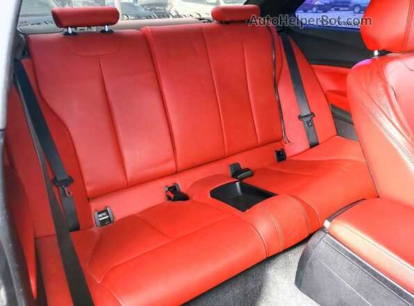 WBA1J7C56GV359462 2016 BMW M2 White Rear seats view