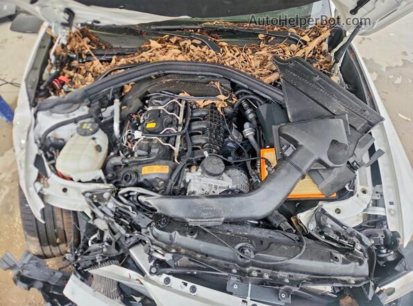 WBA1J9C56GV696063 2016 BMW M2 White უკანა სალონის ხედი