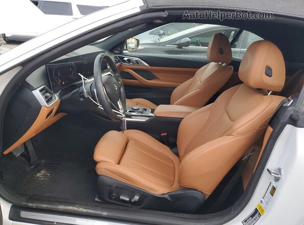 WBA23AT07RCP07705 2024 BMW 4 SERIES White Vista interior delantera