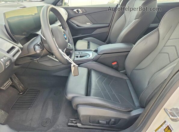 WBA23GG02S7S48479 2025 BMW 2 SERIES Белый Вид панели приборов