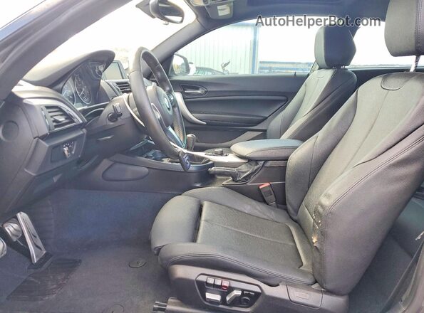 WBA2G1C34HV665429 2017 BMW M2 Gray Вид салону спереду