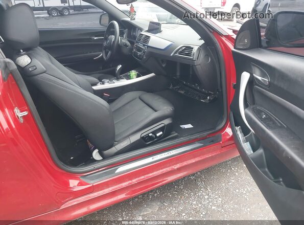 WBA2N1C56JVC27785 2018 BMW M2 Red Widok wnętrza z przodu
