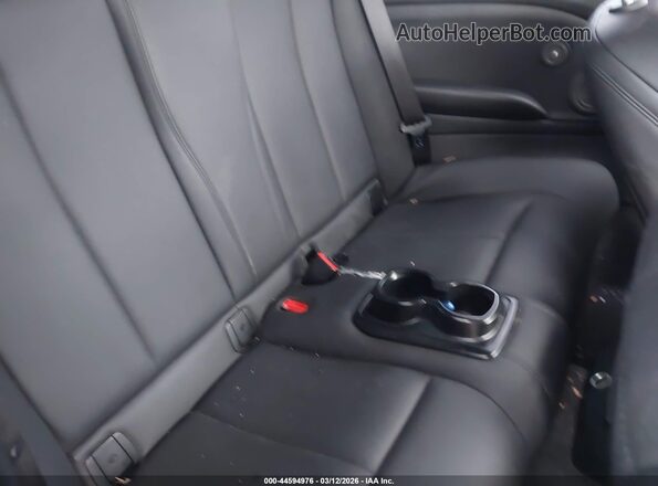 WBA2N1C56JVC27785 2018 BMW M2 Red Widok naklejki z numerem VIN