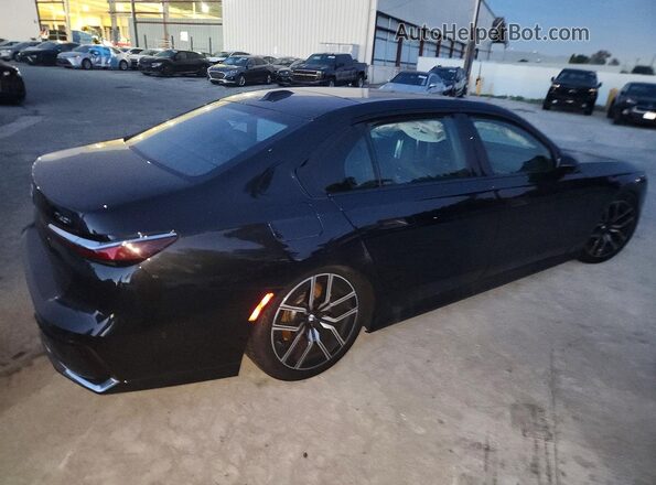 WBA33EH02SCV32385 2025 BMW 7 SERIES Black 