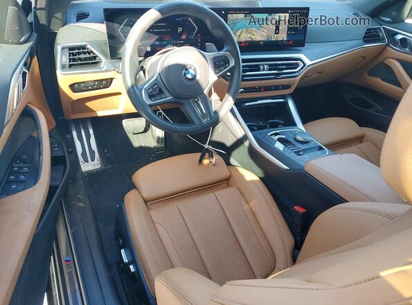 WBA43AT08RCP28460 2024 BMW 4 SERIES Green Dashboard view