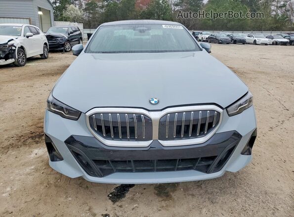 WBA43FJ07TCW37400 2026 BMW 5 SERIES Серый Вид спереди