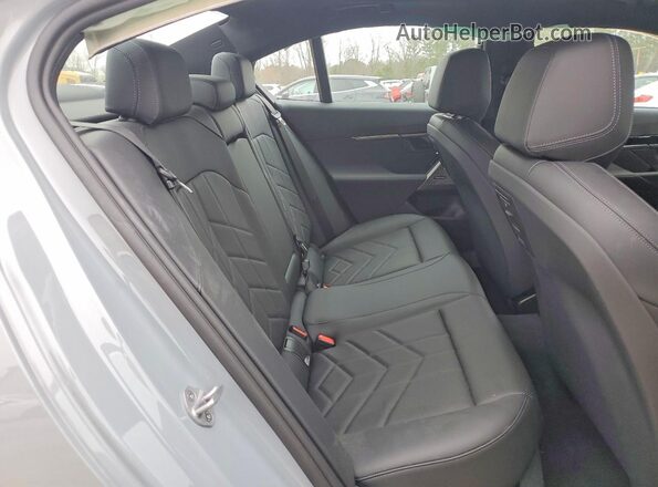 WBA43FJ07TCW37400 2026 BMW 5 SERIES Серый Вид задних сидений