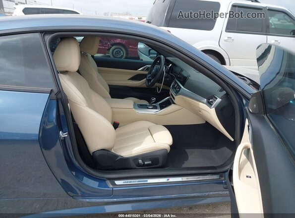 WBA53AP08PCL73642 2023 BMW 4 SERIES Синий Вид салона спереди