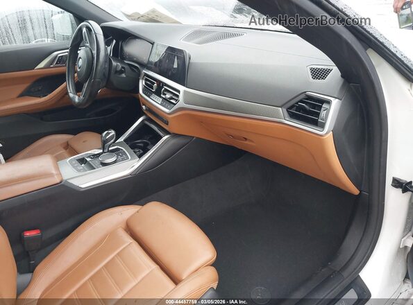WBA53AT00MCF84158 2021 BMW M4 White წინა სალონის ხედი