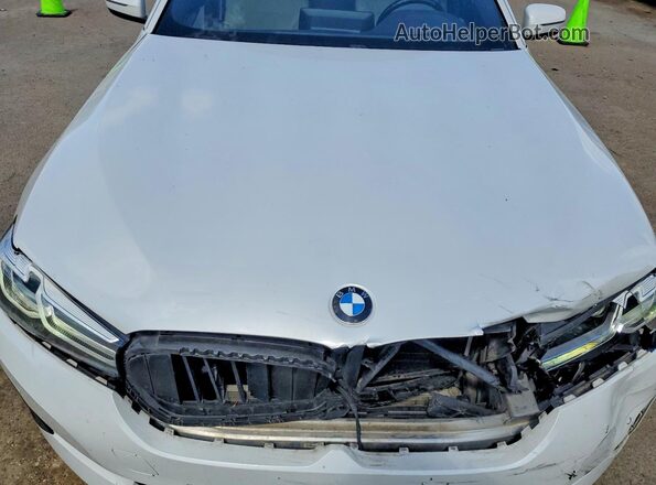 WBA53BH03MCF03913 2021 BMW 5 SERIES White Rear interior view