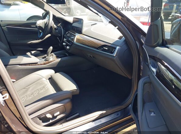 WBA53BH07PCN18724 2023 BMW 5 SERIES Black Front interior view