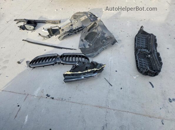 WBA53BJ09MWW99409 2021 BMW 5 SERIES White Engine compartment view