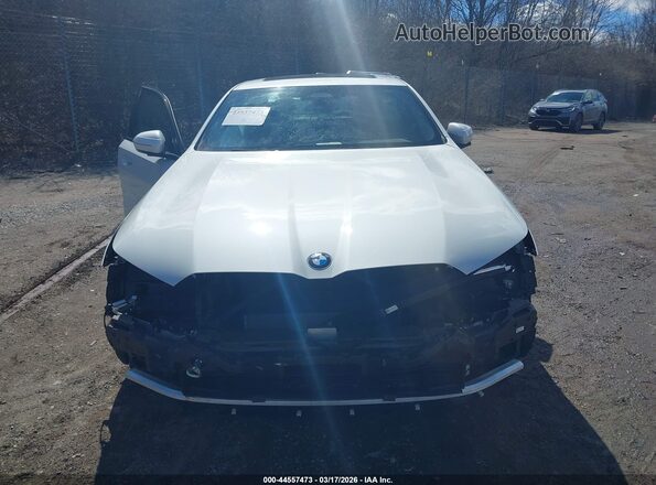 WBA53FJ00SCU15462 2025 BMW 5 SERIES White Rear interior view
