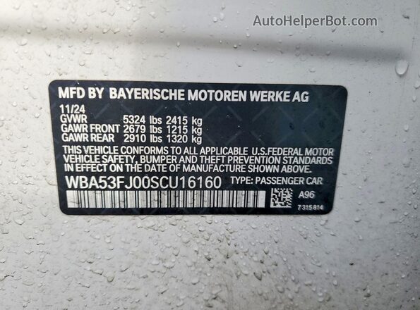 WBA53FJ00SCU16160 2025 BMW 5 SERIES White Vista del compartimento del motor