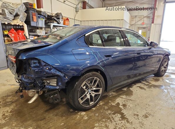 WBA53FJ00TCW74101 2026 BMW 5 SERIES Синий Задняя правая четверть