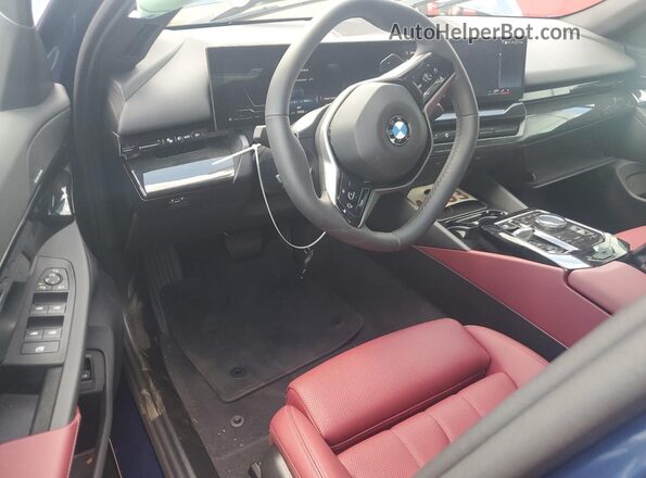 WBA53FJ05RCS99539 2024 BMW 5 SERIES Blue წინა პანელის ხედი