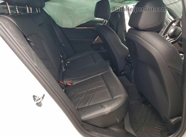 WBA53FJ07SCT16573 2025 BMW 5 SERIES White Rear seats view