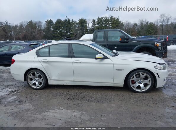 WBA5A7C51GG643698 2016 BMW 5 SERIES White Widok wnętrza z tyłu