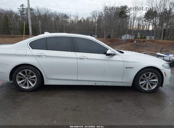 WBA5A7C52GG146319 2016 BMW 5 SERIES White Вид задньої частини салону